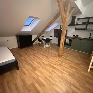Zizkov Tower Apartahotel